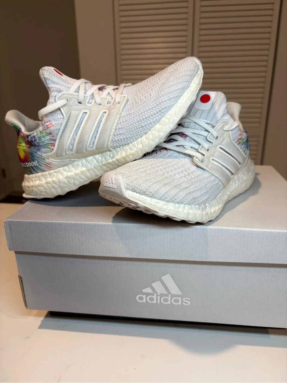 Ultra Rare Adidas Ultraboost Tokyo Limited Edition Womens size 4.5 Runners